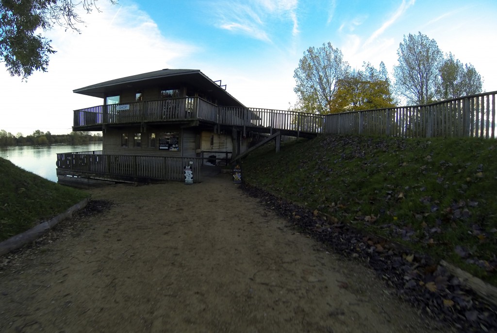 Lakeside Cafe and shop