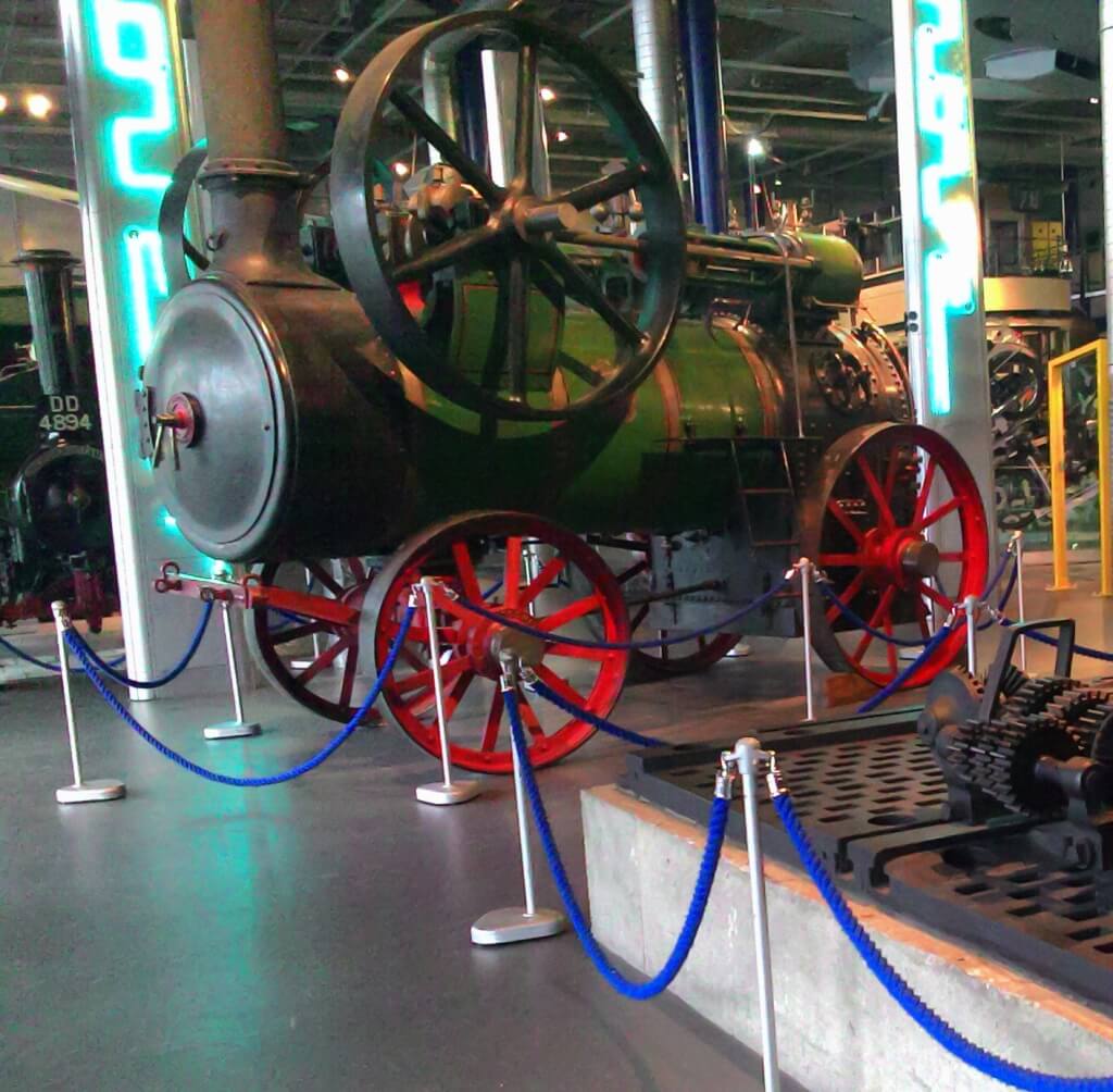 Green steam engine at Birmingham Thinktank