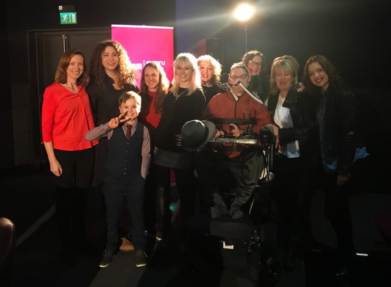 Cast and crew of Requiem